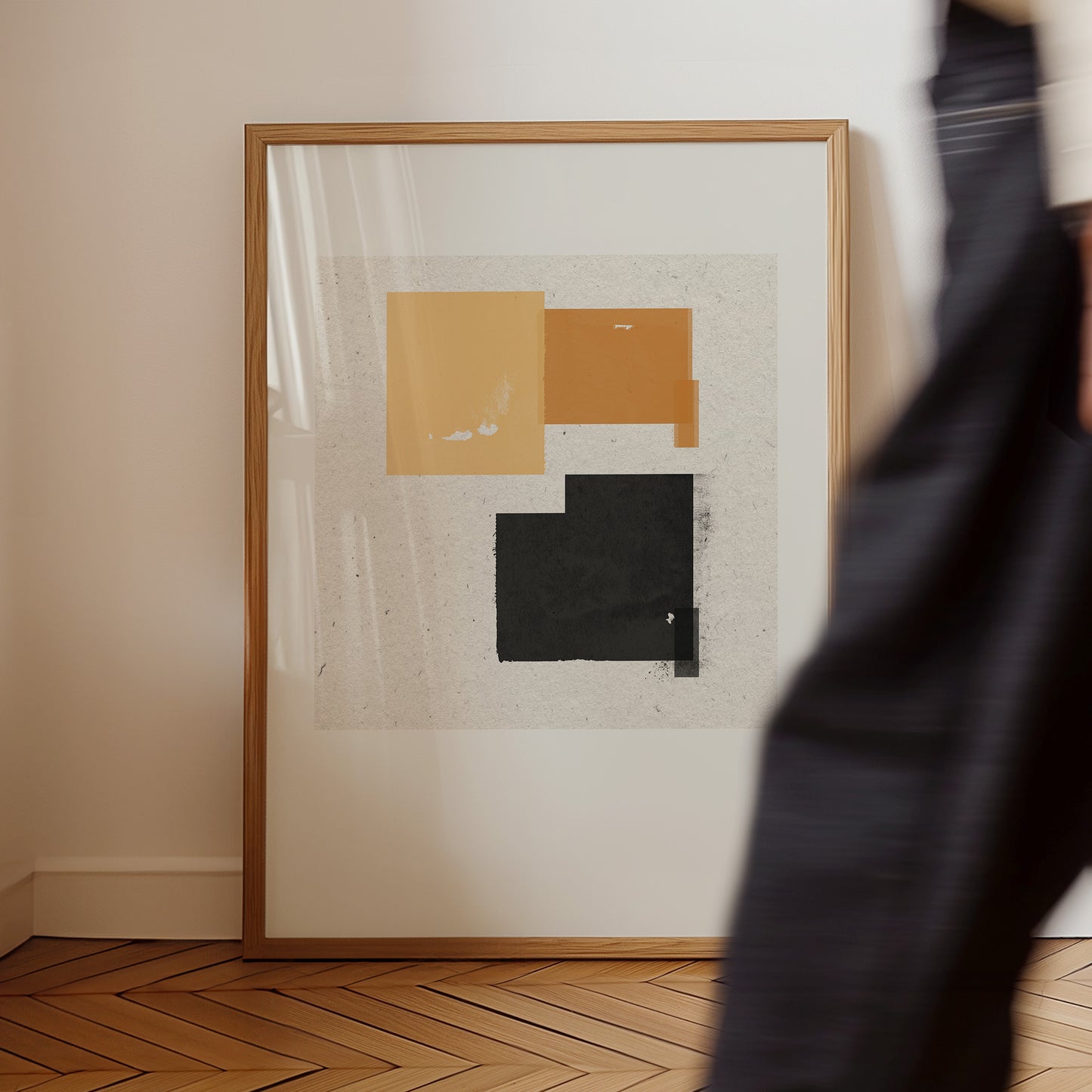 Gerahmtes Poster „Subdued Whispers“